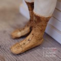ceramiczna-figurka-kobieta-z-walizka-handmade.jpg