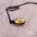 naszyjnik-kwiaty-w-zywicy-handmade.jpg