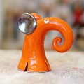 caramiczny pomarańczowy  słoń z zawiniętą trąbą.jpg
