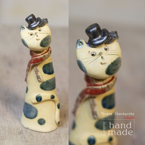 Ceramiczny kot w kapeluszu.jpg