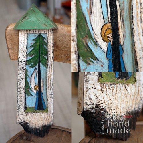 drewniana-kapliczka-z-aniolem