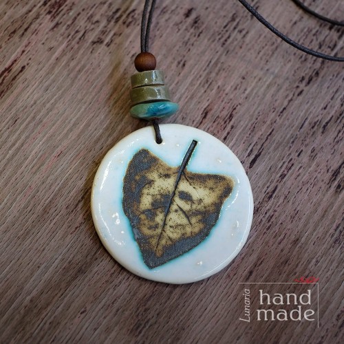 ceramiczny-wisior-robiona-bizuteria